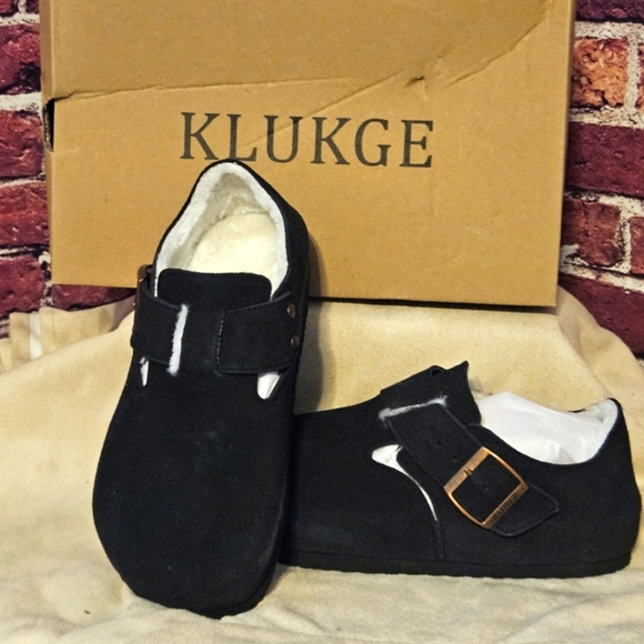 Klukge Other - Black Slip-On Loafers with Buckle and Soft Material